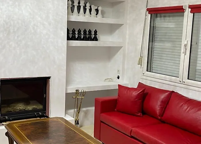 Di Gioia- πρώην Chanel Marathos (Thessaly)